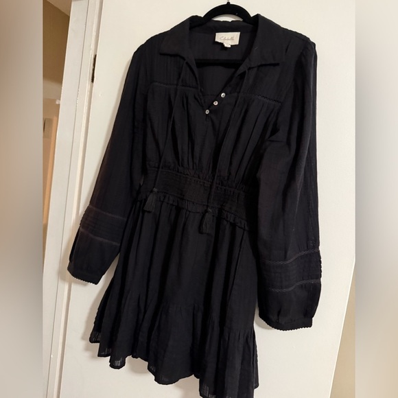 Cleobella Elegant Black Dress - Picture 3 of 5